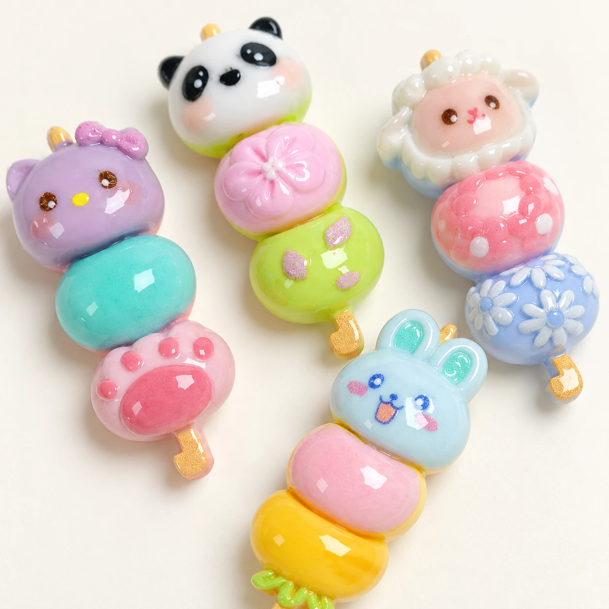 Animal Face Skewer Resin Charms RW003333 close-up showing the decorative shape and finish