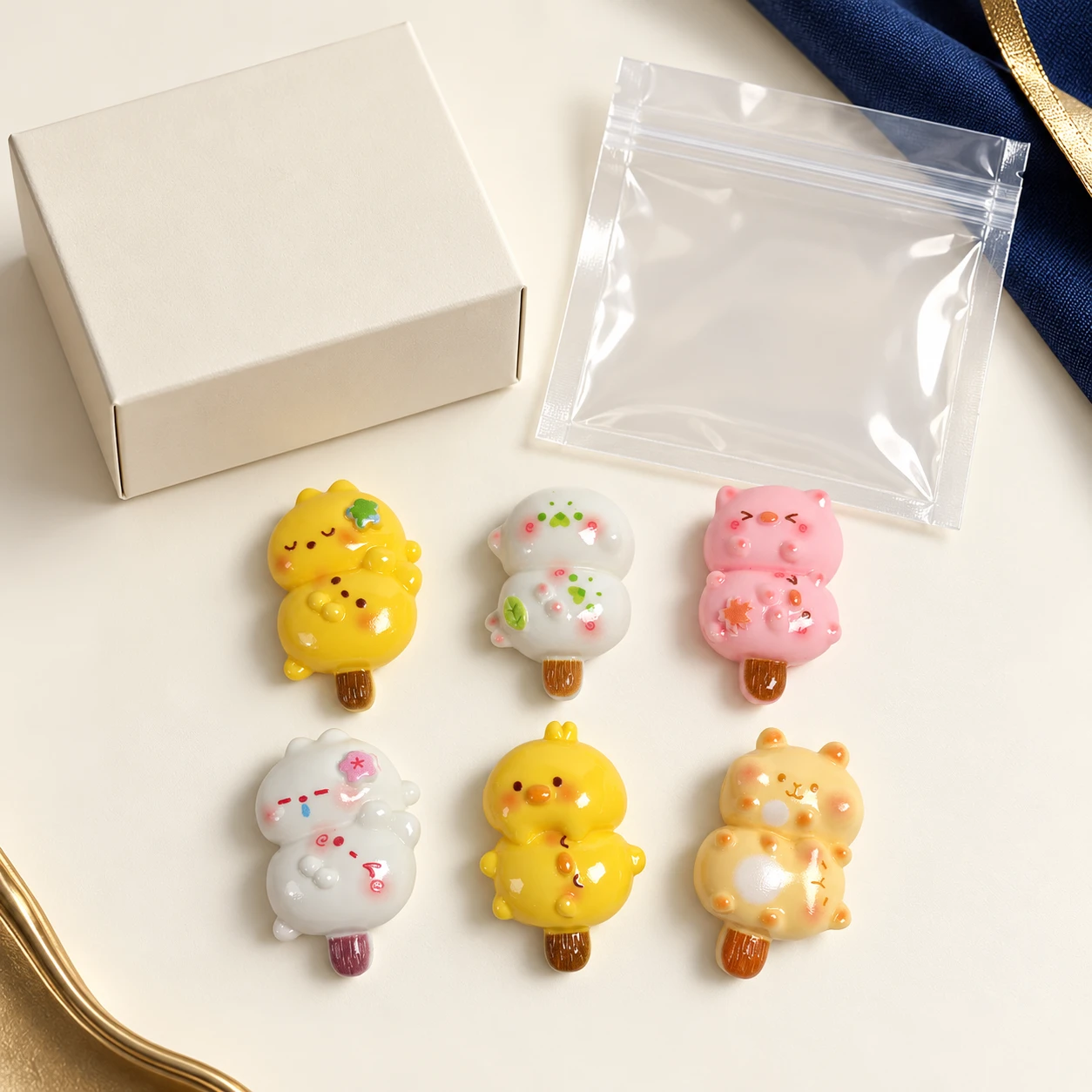 Animal Skewer Resin Charms RW001383 with illustrative private-label packaging