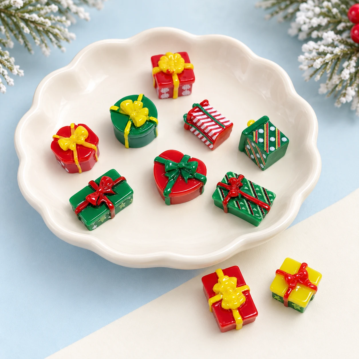 Christmas Gift Box Resin Charms RW002635 displayed for assortment selection