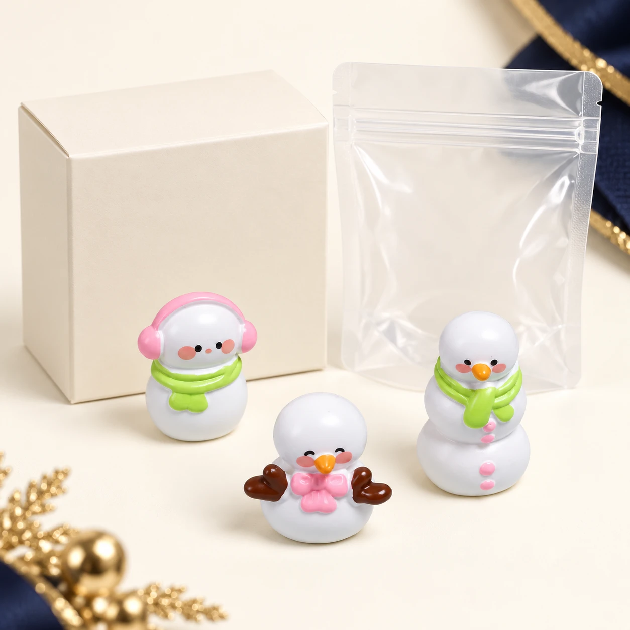 Christmas Snowman Resin Miniatures RW002497 with illustrative private-label packaging