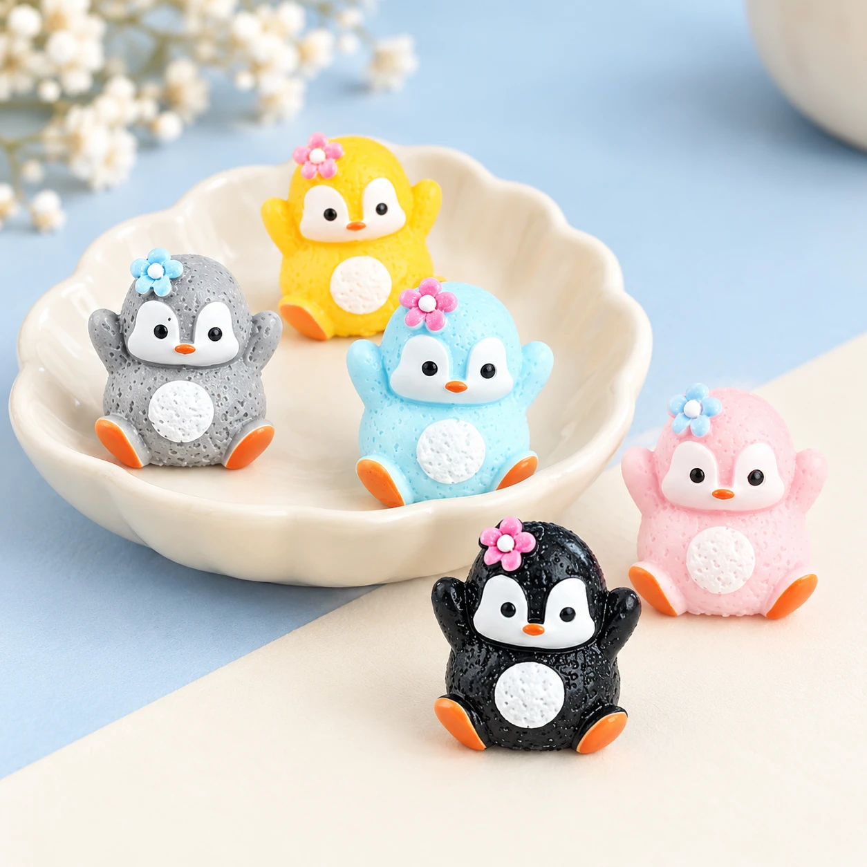 Colorful Penguin Resin Miniatures RW003398 displayed for assortment selection
