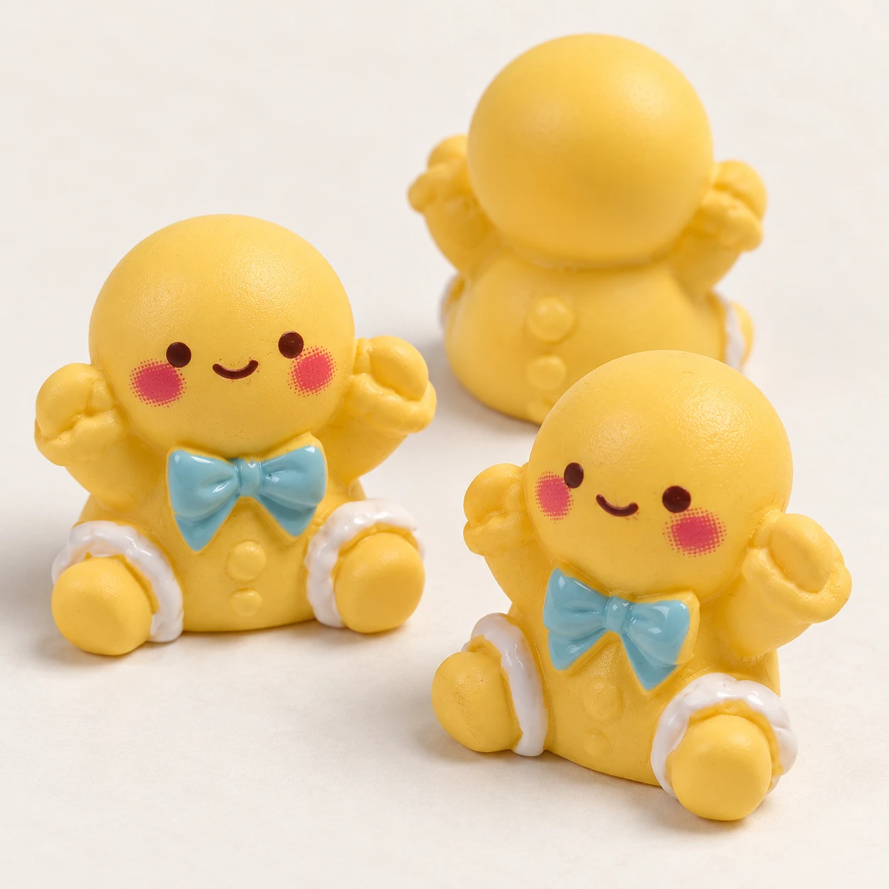 Gingerbread Figure Resin Charms RW001884 close-up showing the decorative shape and finish