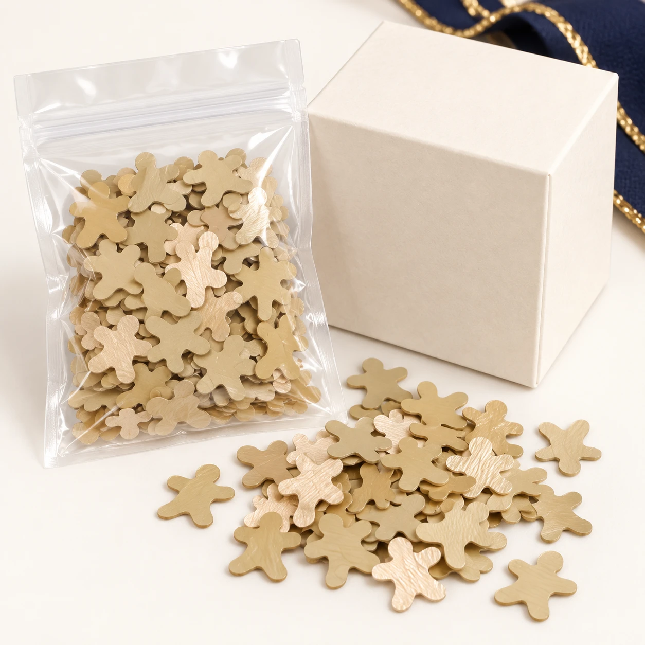 Gingerbread Figure Sequins MA054 with illustrative private-label packaging