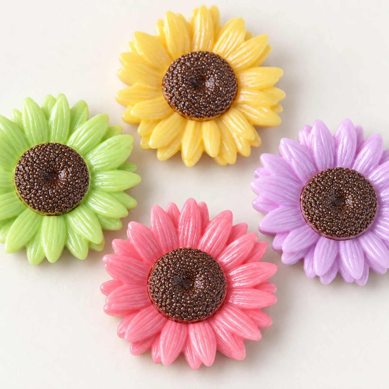 Glitter Sunflower Resin Cabochons RW001904 close-up showing the decorative shape and finish