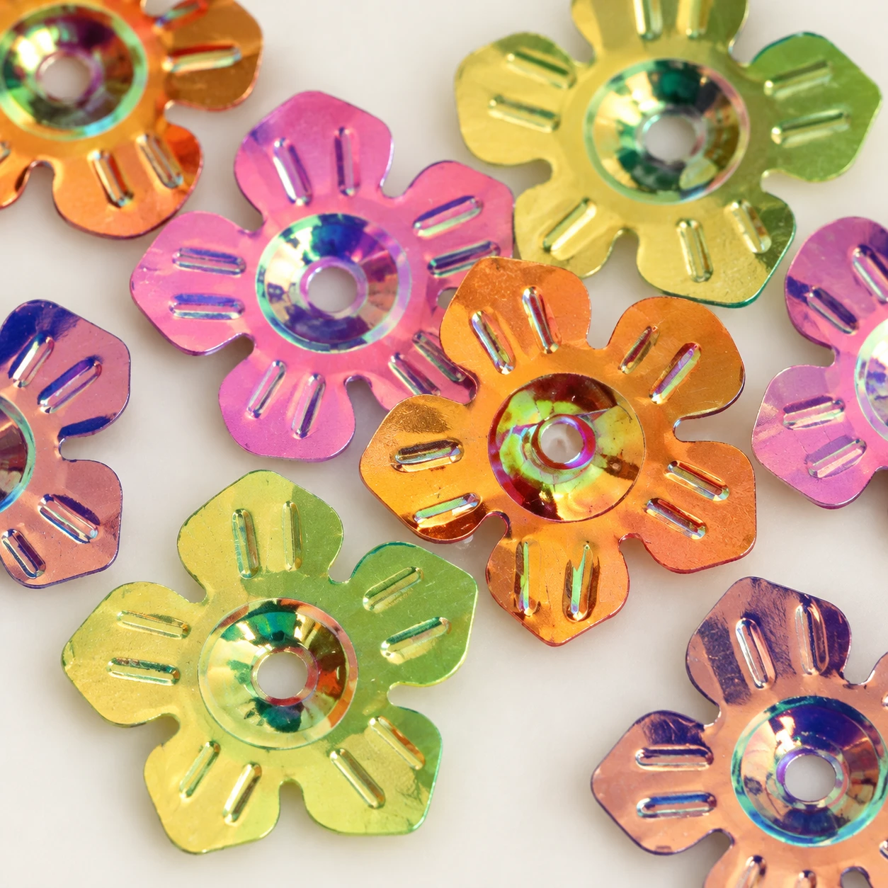Large Metallic Flower Sequins MA015 close-up showing the decorative shape and finish