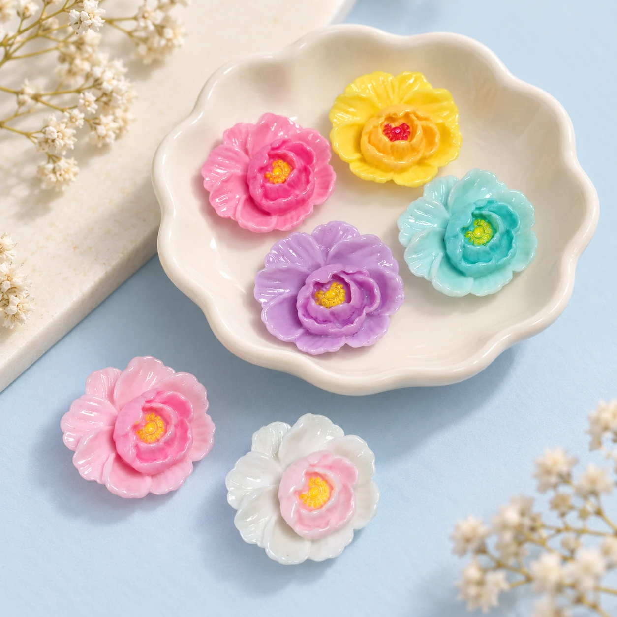 Layered Flower Resin Charms RW002255 displayed for assortment selection