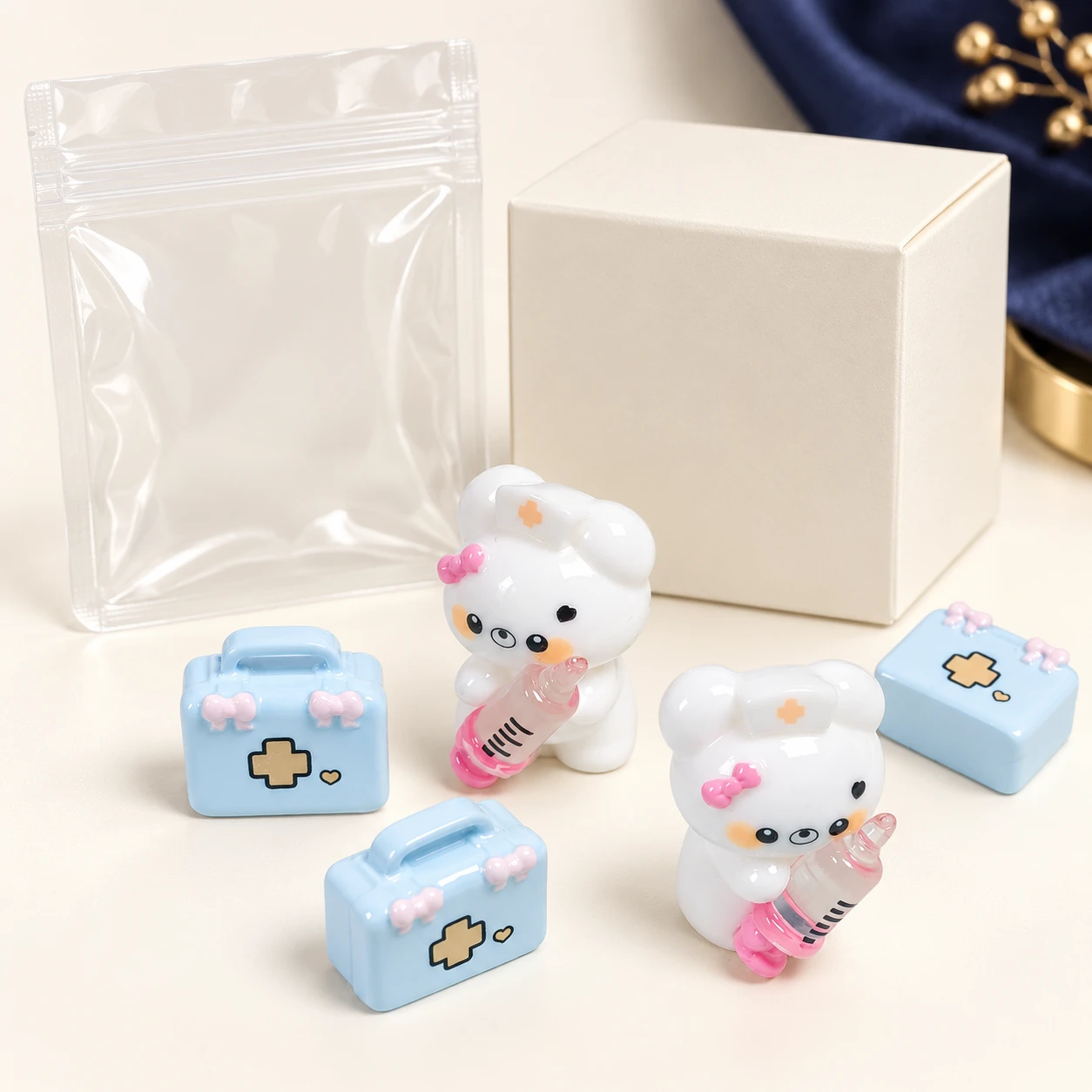 Medical Bear and Kit Resin Charms RW002078 with illustrative private-label packaging