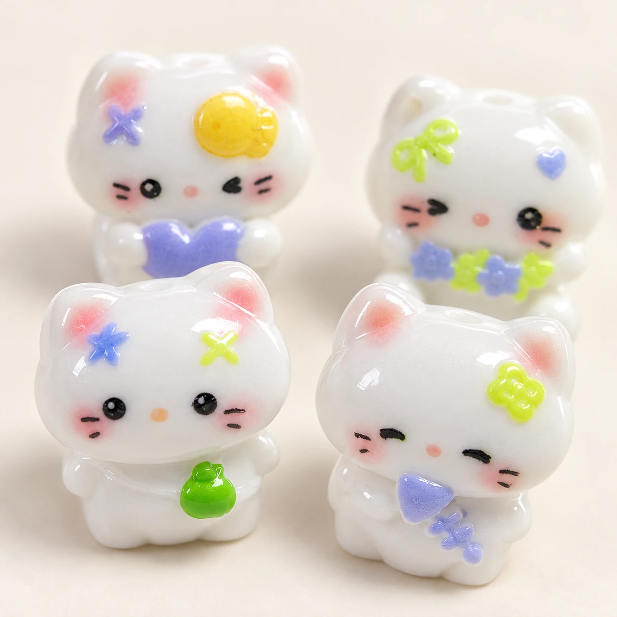 Mini Cat Resin Charms RW002244 close-up showing the decorative shape and finish