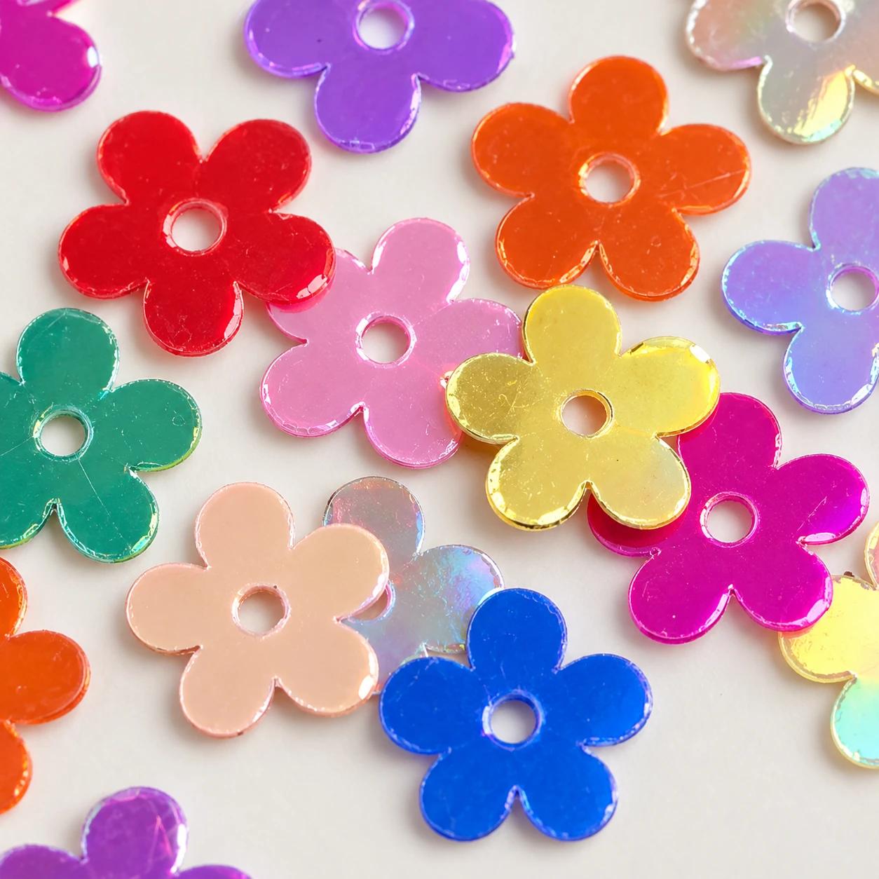 Mini Flat Flower Sequins MA024 close-up showing the decorative shape and finish