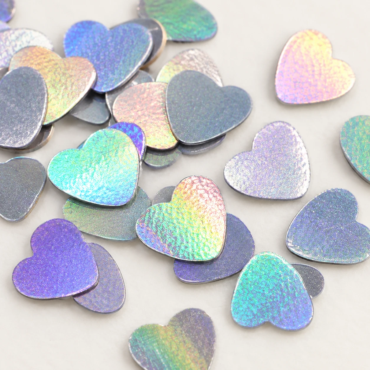Mini Iridescent Heart Sequins MA071 close-up showing the decorative shape and finish