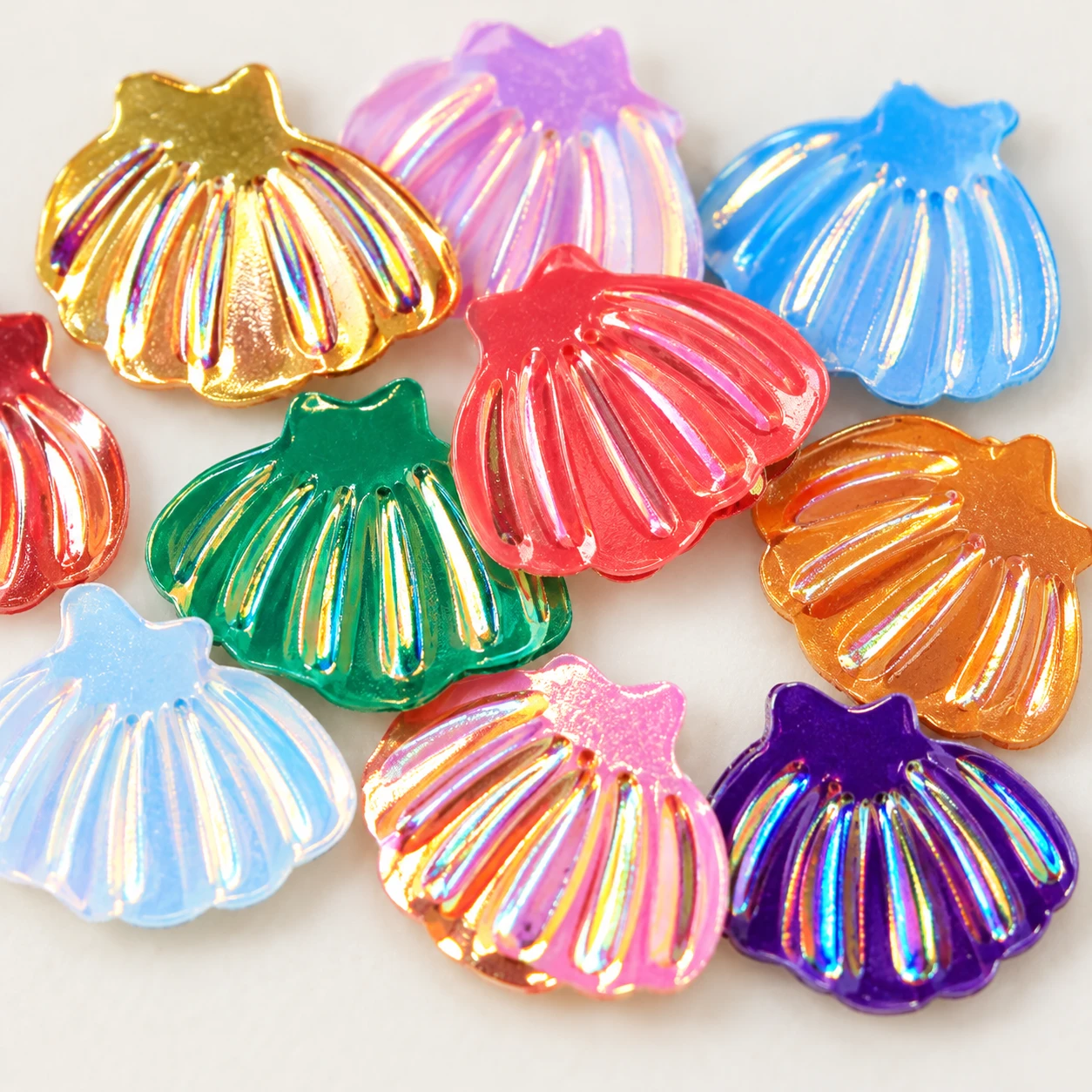 Mini Metallic Shell Sequins MA010 close-up showing the decorative shape and finish