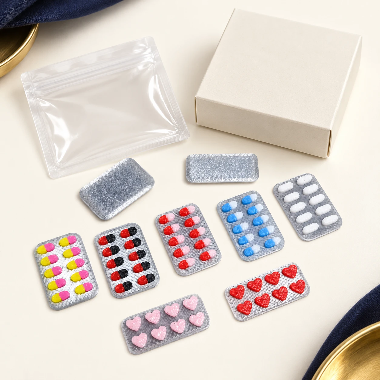 Mini Pill Blister Resin Decorations RW001818 with illustrative private-label packaging