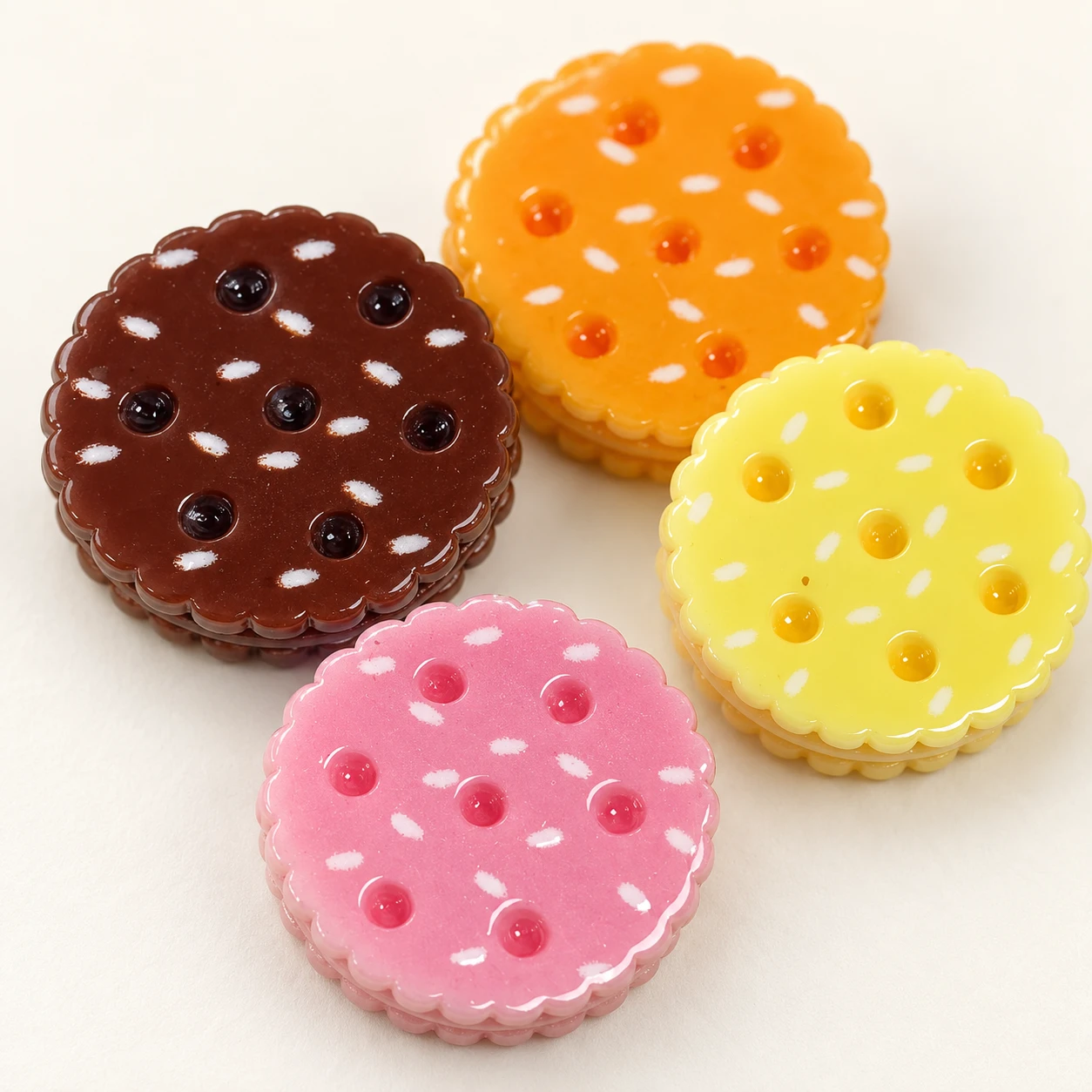 Mixed Cookie Resin Cabochons RW001406 close-up showing the decorative shape and finish