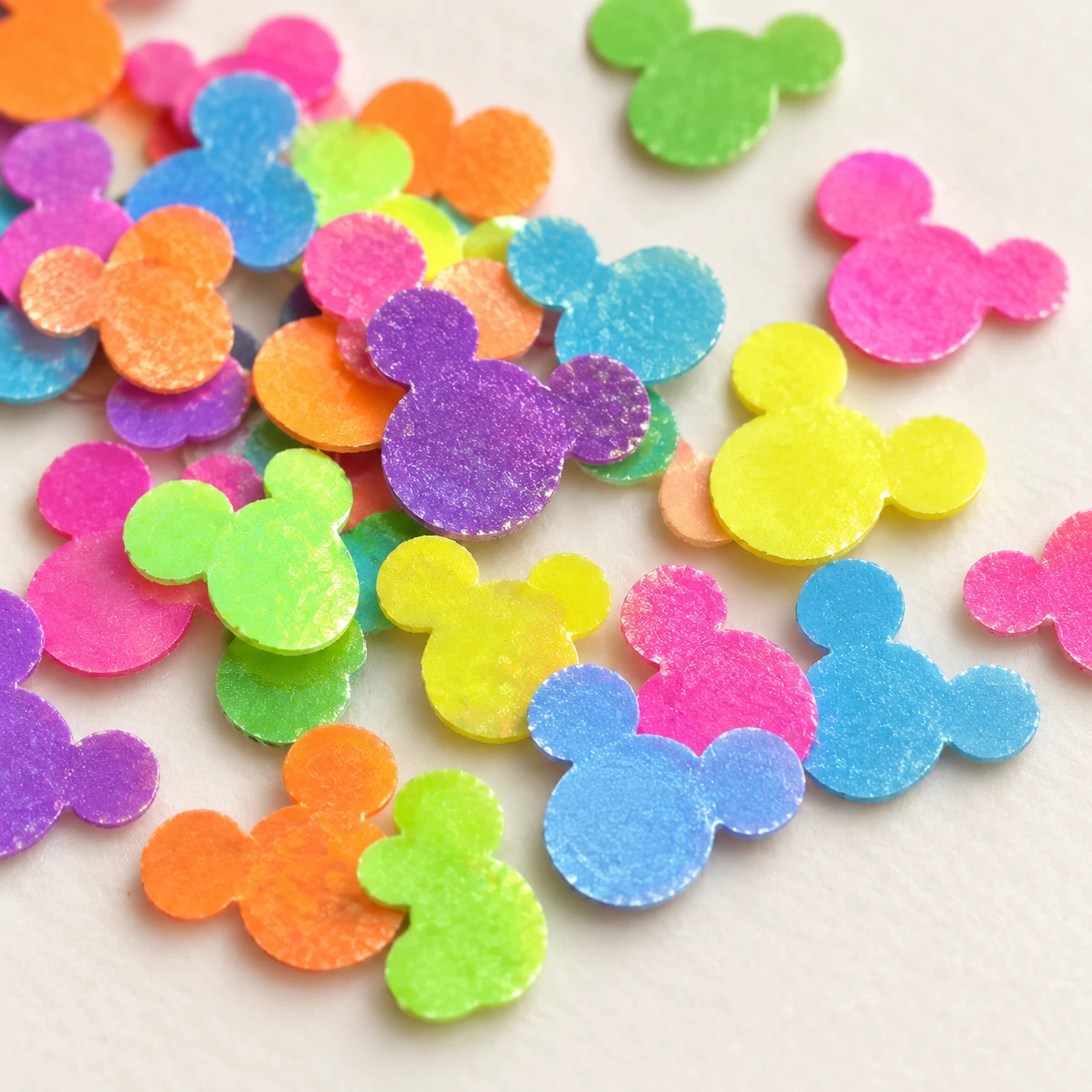 Multicolor Round-Ear Silhouette Confetti MA304 close-up showing the decorative shape and finish