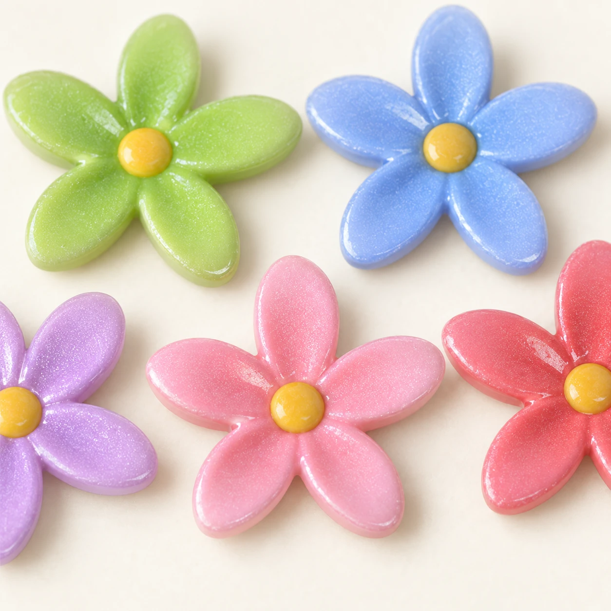 Pastel Five-Petal Flower Resin Charms RW00575 close-up showing the decorative shape and finish