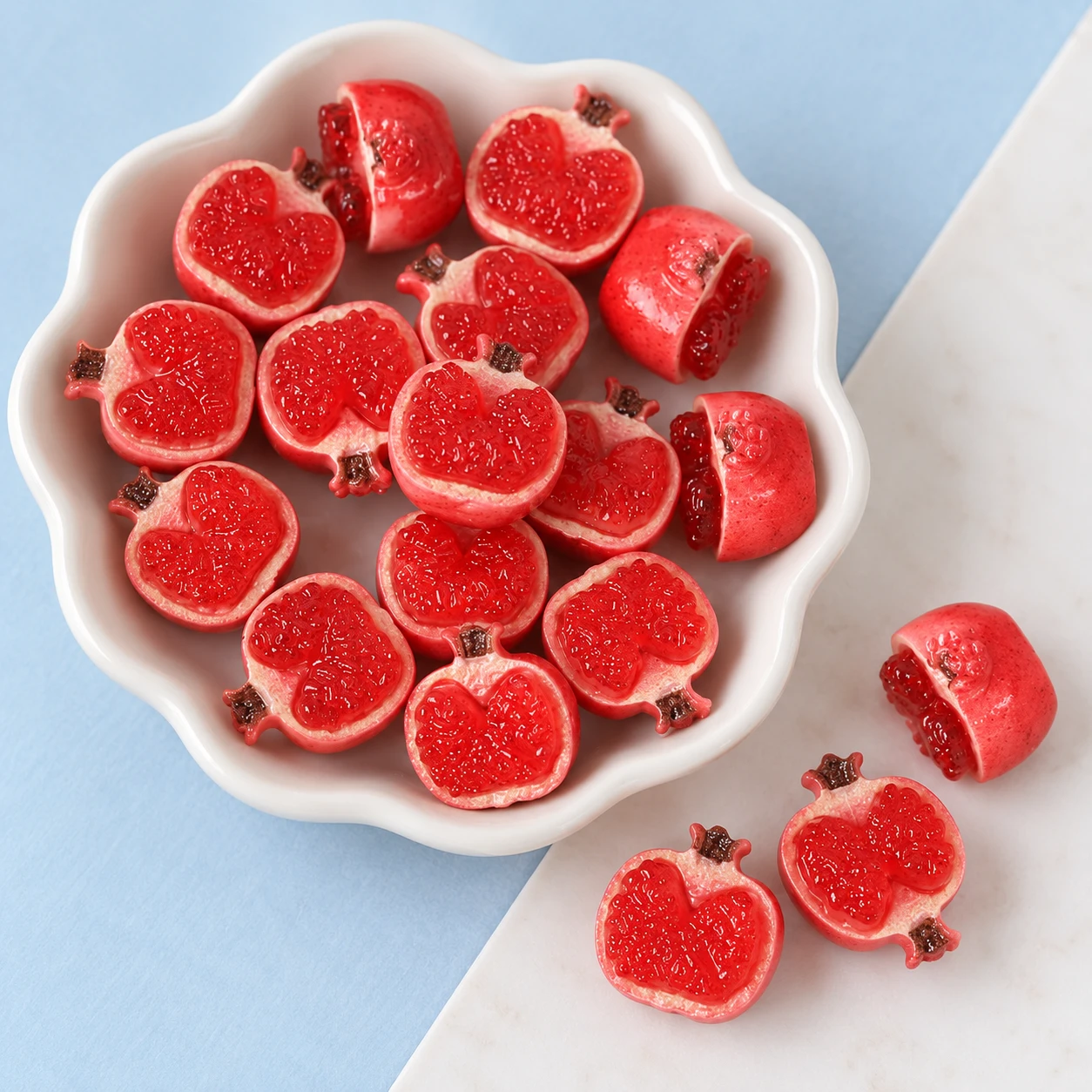 Red Glitter Apple Resin Charms RW003271 displayed for assortment selection