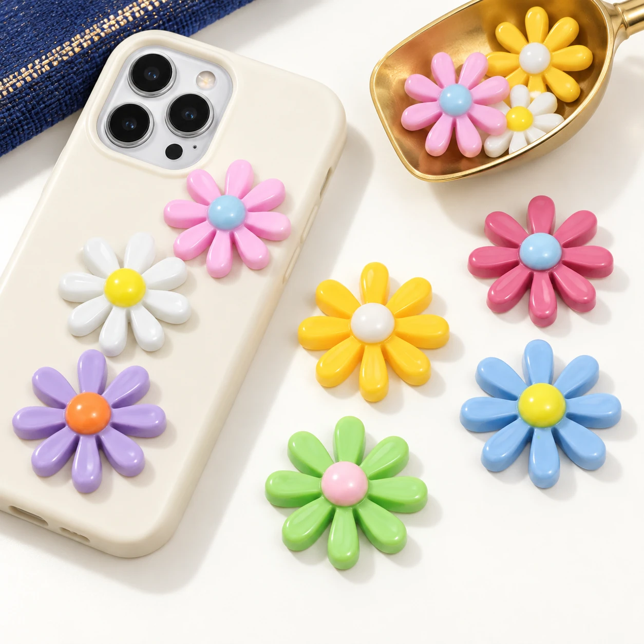 Colorful Daisy Acrylic Flatbacks in a phone-case decoration concept, RW728